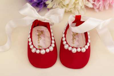 botosei-bebelusi-my-red-shoes-1